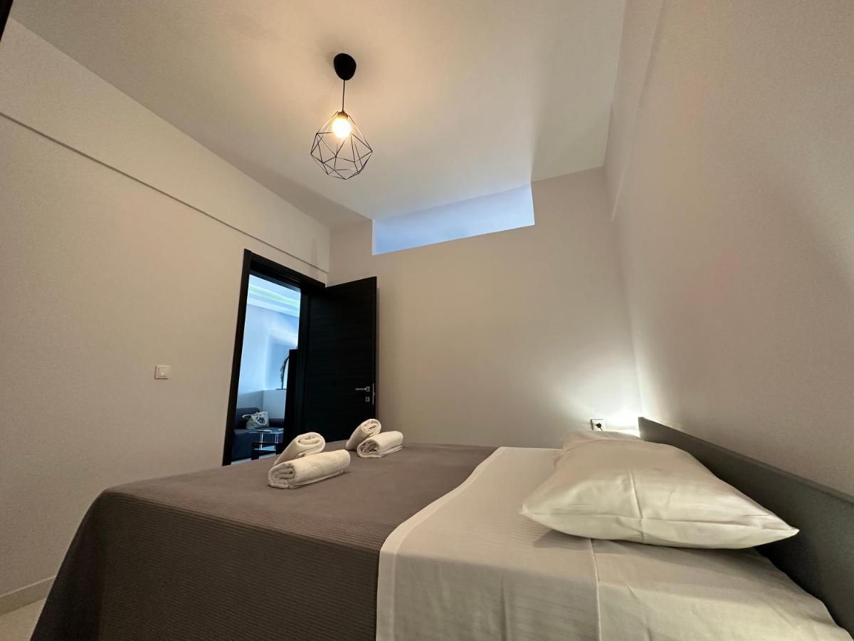 Nisos Family House Villa Перама Екстериор снимка
